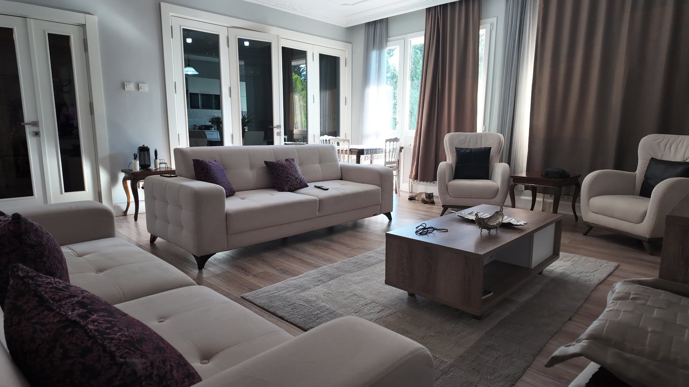 ŞİRİNYER in YEŞİL KORDONUNDA 155 M2 HİPODROM MANZARALI DAİRE