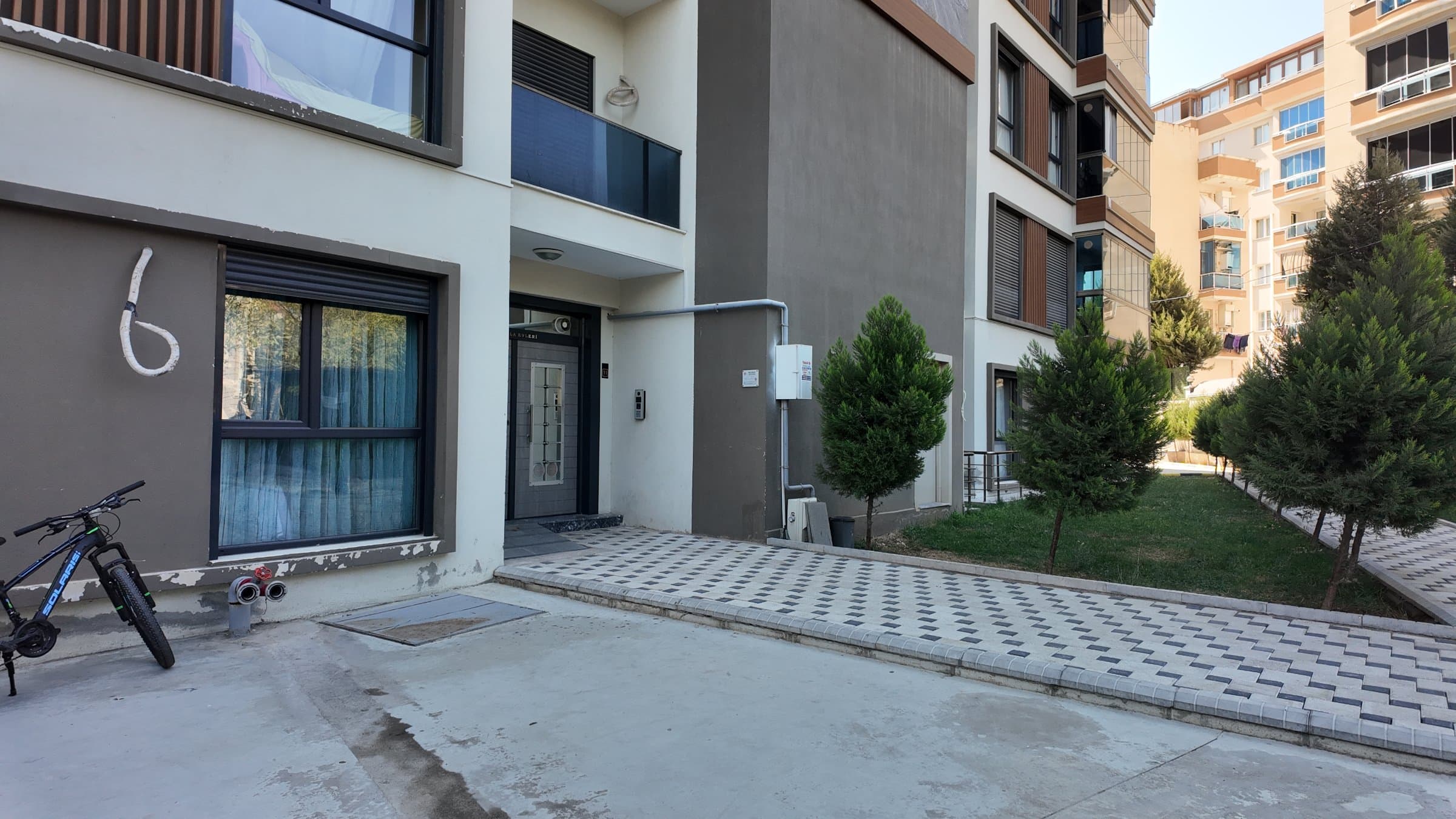 BUCA ÇAMLIPINAR'DA SİTE İÇİ 3+1 200 M2 FULL LUX DUBLEX DAİRE