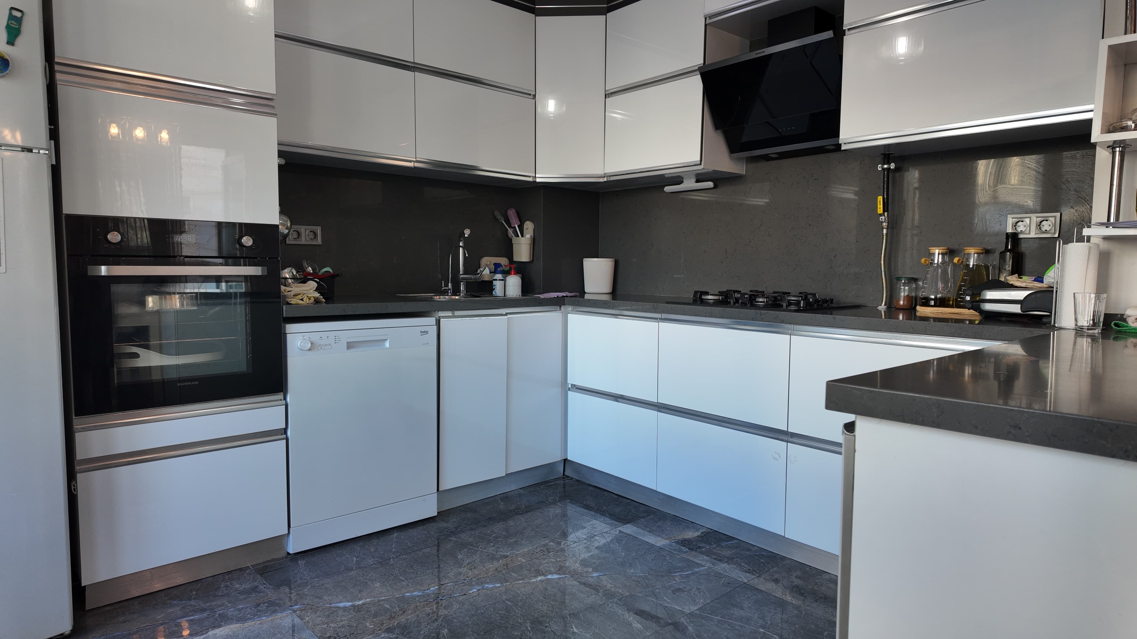 YİĞİTLER MH. 3+1 EBV BANYO 3 CEPHE 3 BALKON 160 M2 MASRAFSIZ