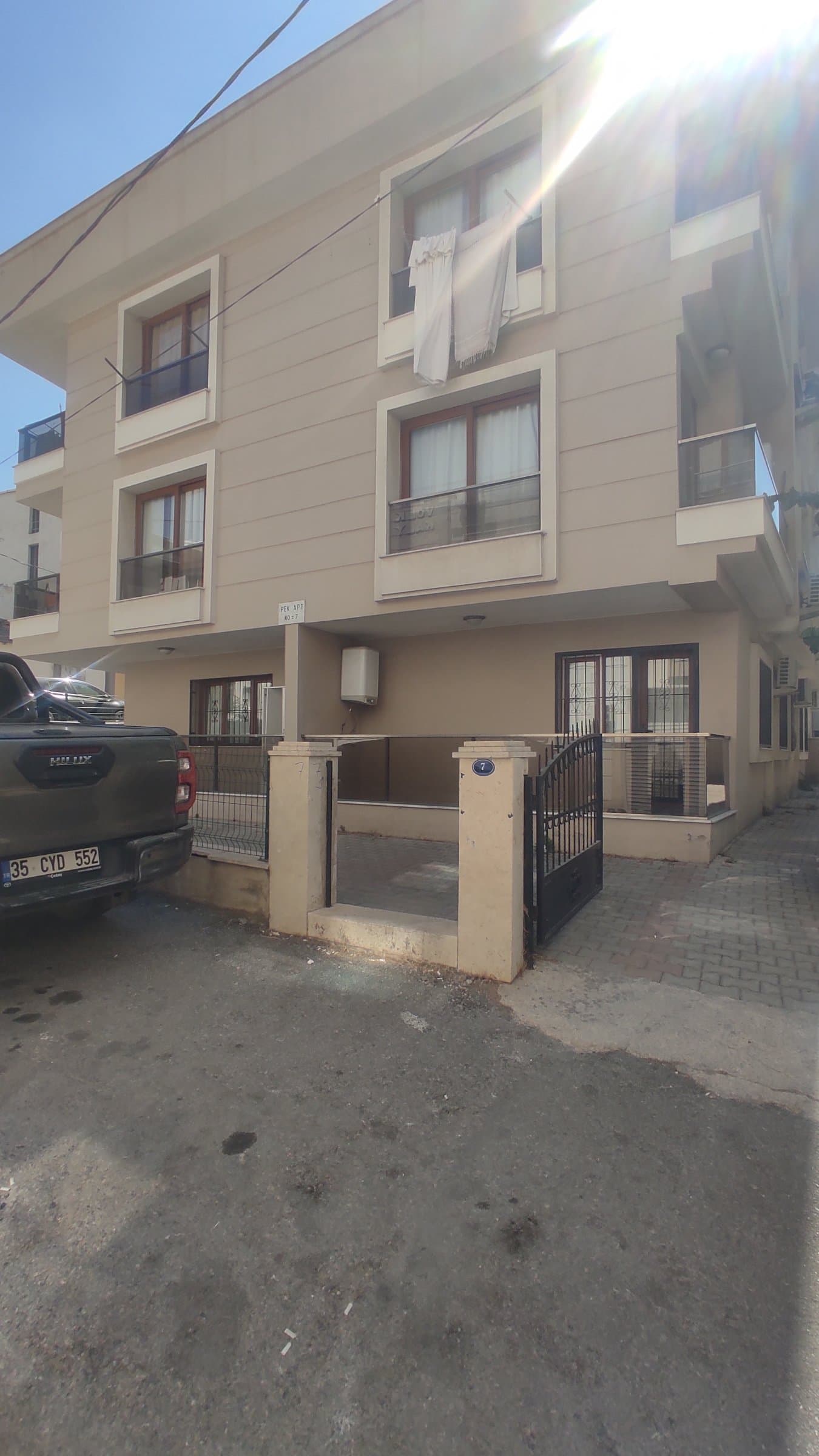 TINAZTEPE HAST KARŞISI ÇİFT BALKONLU GENİŞ FULL EŞYALI 1+1